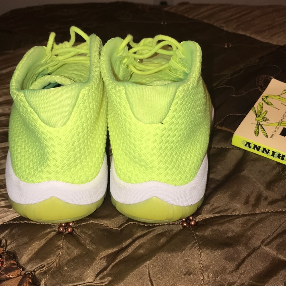 Jordan Future Volt - Picture 3 of 4